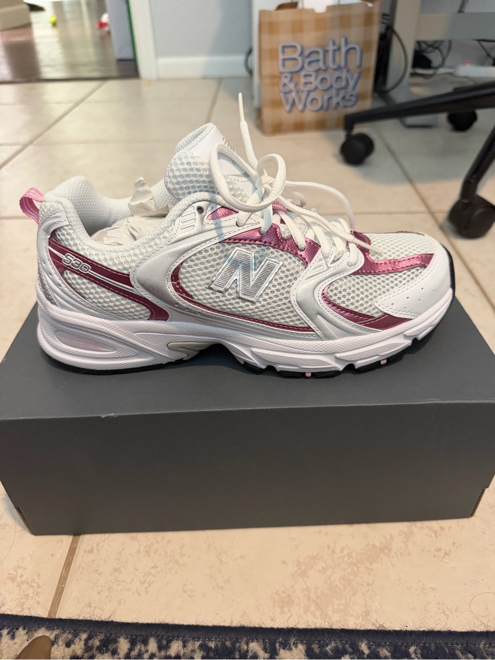 New Balance Women's White and Pink Athletic Sneakers